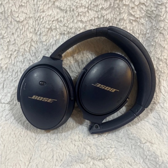 Bose Other - Bose QuietComfort 35 II Bluetooth Wireless Over-Ear Headphones - Midnight Blue